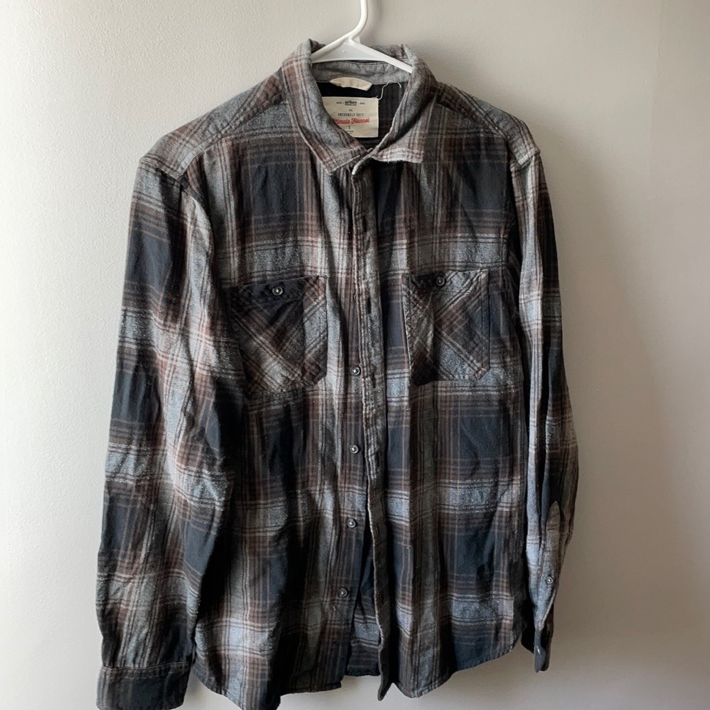 Small flannel casual button down